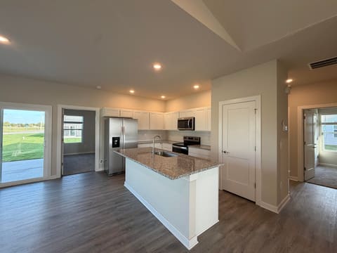 2244 S Colt Pl, Haysville, KS, 67060 photo 5