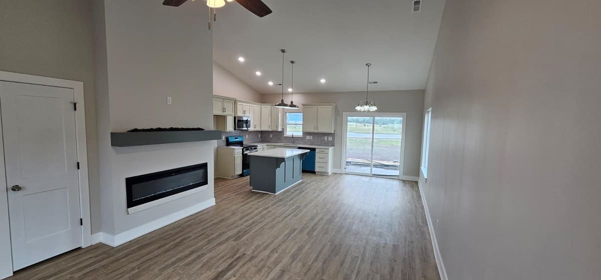 1629 Midway Ct., Valley Center, KS, 67147