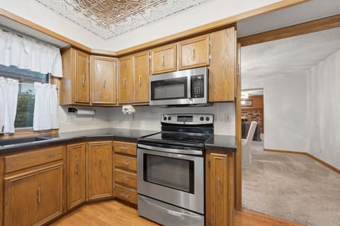 10231 W Alamo St, Wichita, KS, 67212 photo 4
