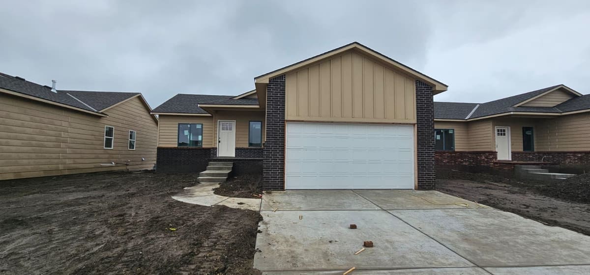 8985 N Joshua St, Bel Aire, KS, 67226
