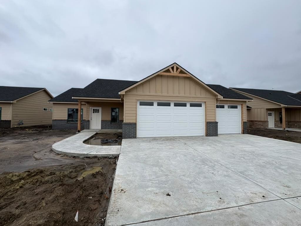 5817 Plumthicket St, Bel Aire, KS, 67226