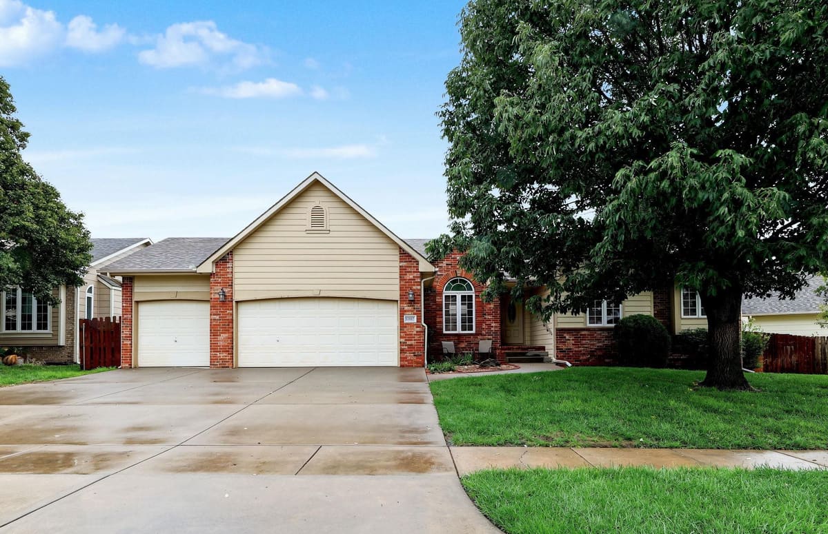 1862 S Tara Falls, Wichita, KS, 67207