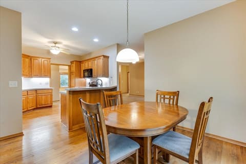 1418 N Briarwood Pl, Derby, KS, 67037 photo 7
